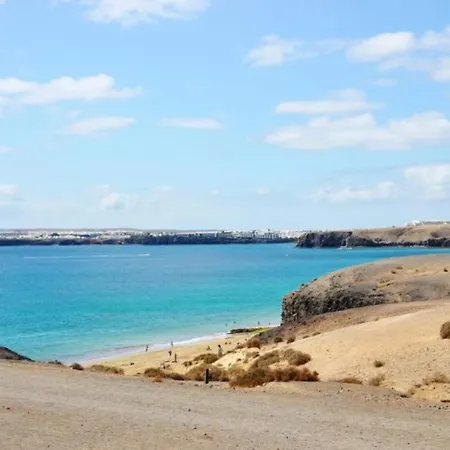 Faro Βίλα *
